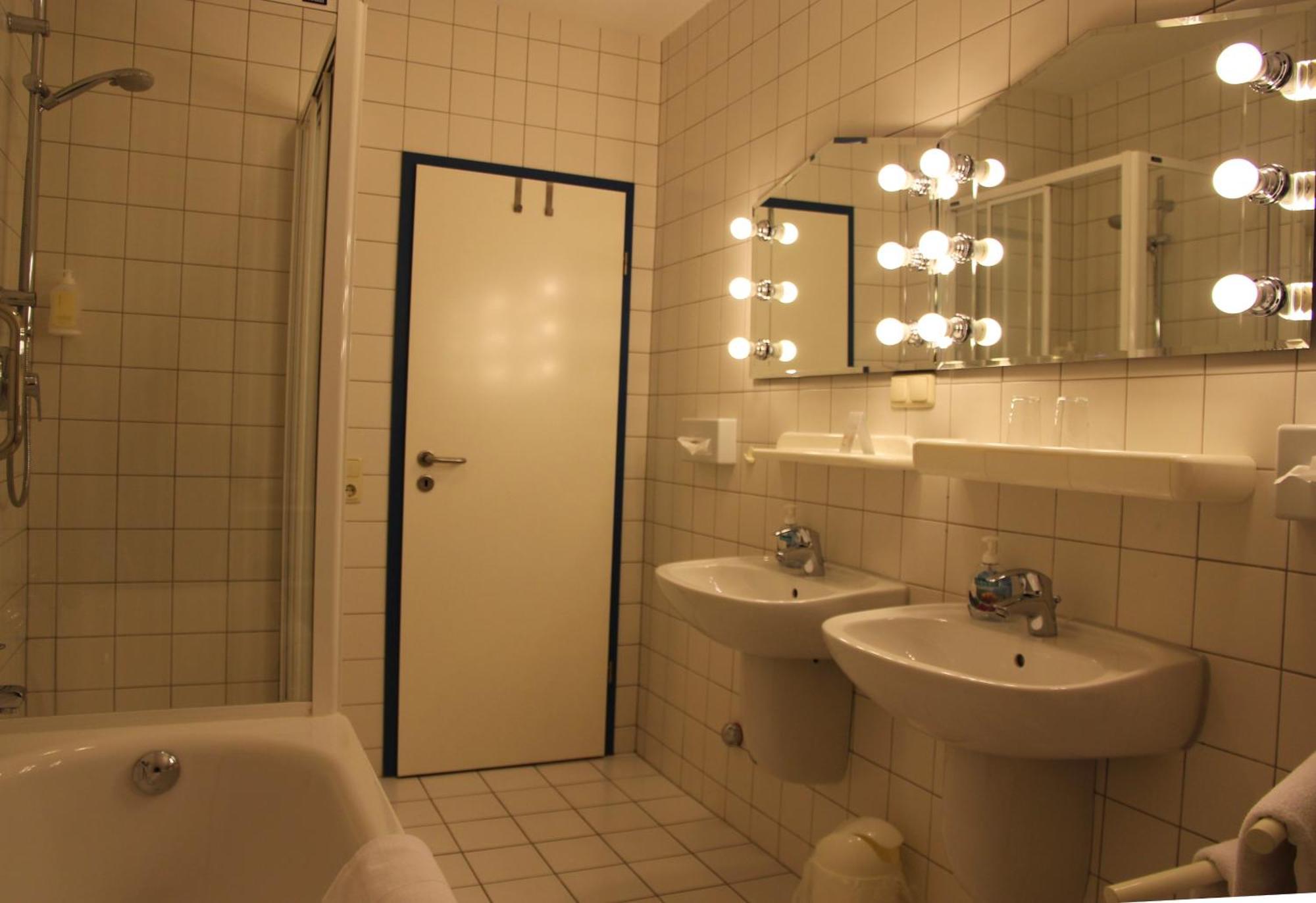 Hotel & Restaurant Seebruecke Zingst Zewnętrze zdjęcie